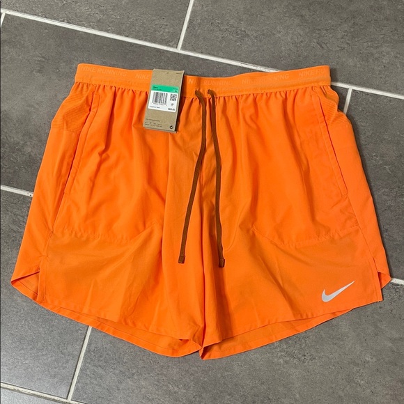 Nike Stride Dri-FIT 7" 2-in-1 Running Shorts size XL - Picture 1 of 12